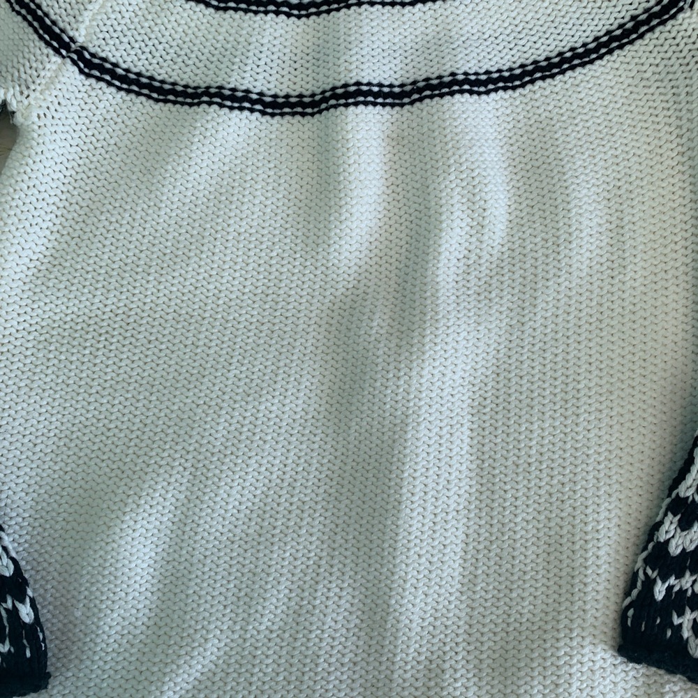 🦋5 for 25🦋 Womens Sweater - Picture 3 of 5